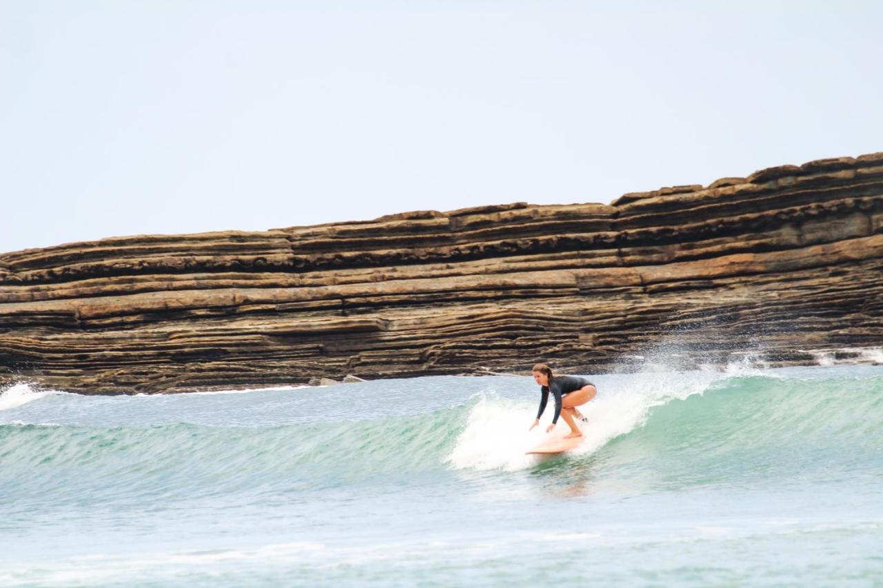 Popoyo Surfcamp Hotel Buitenkant foto